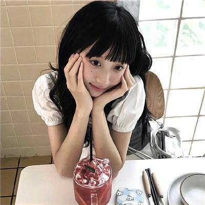 碧窗艳影海报
