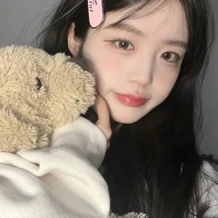美的世界海报