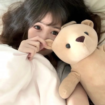 阳光下游海报