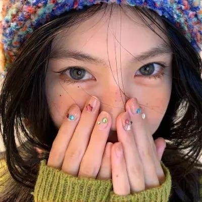 关人七事国语海报